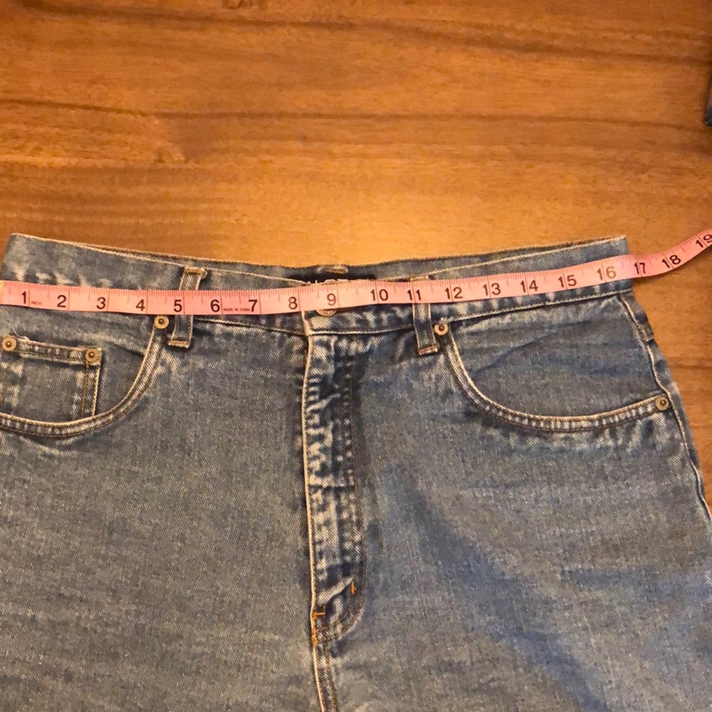 Halston Jeanswear denim shorts size 12 high waist - Picture 6 of 6